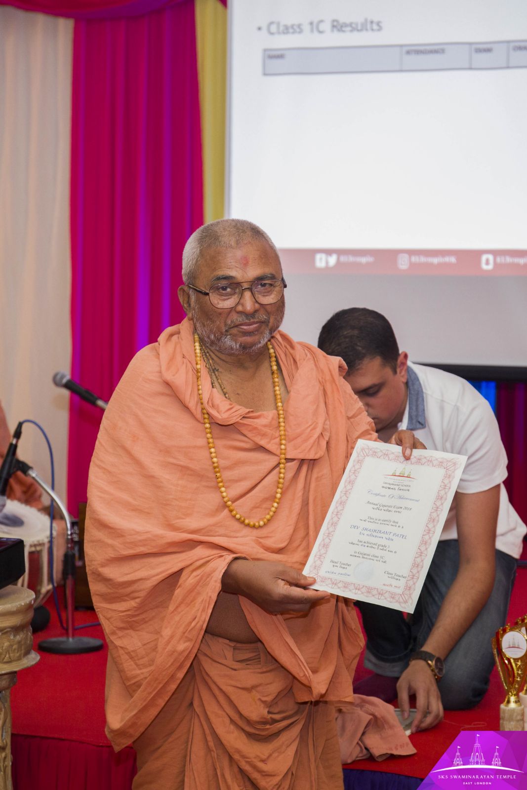 7D2A7040 copy - ©1987-2017 SKS Swaminarayan Temple East London